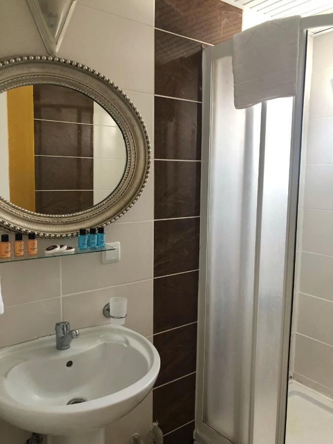 Q Business Hotels Antalia Esterno foto
