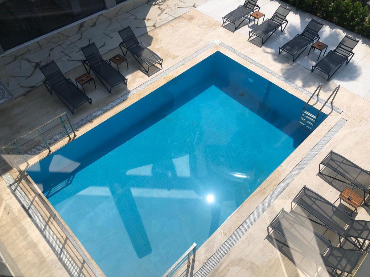Q Business Hotels Antalia Esterno foto